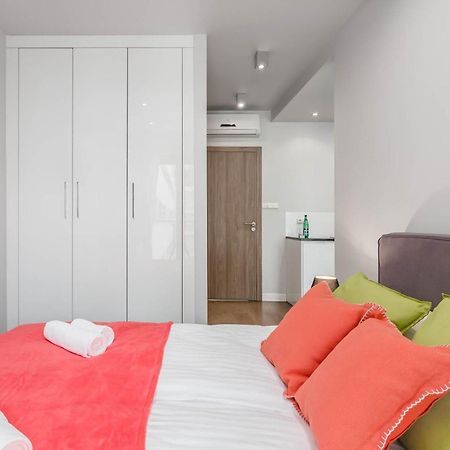 Rent Like Home - Oxygen Wronia 45 II Varsovia Exterior foto